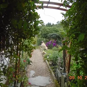 La Mare Aux Fees Bed & Breakfast Huelgoat