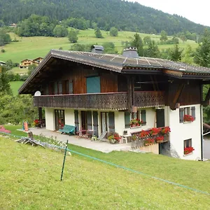 Maison d'hôtes Le Bois Des Louison, Seytroux